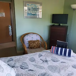 The Hale Critter Refuge Homestay